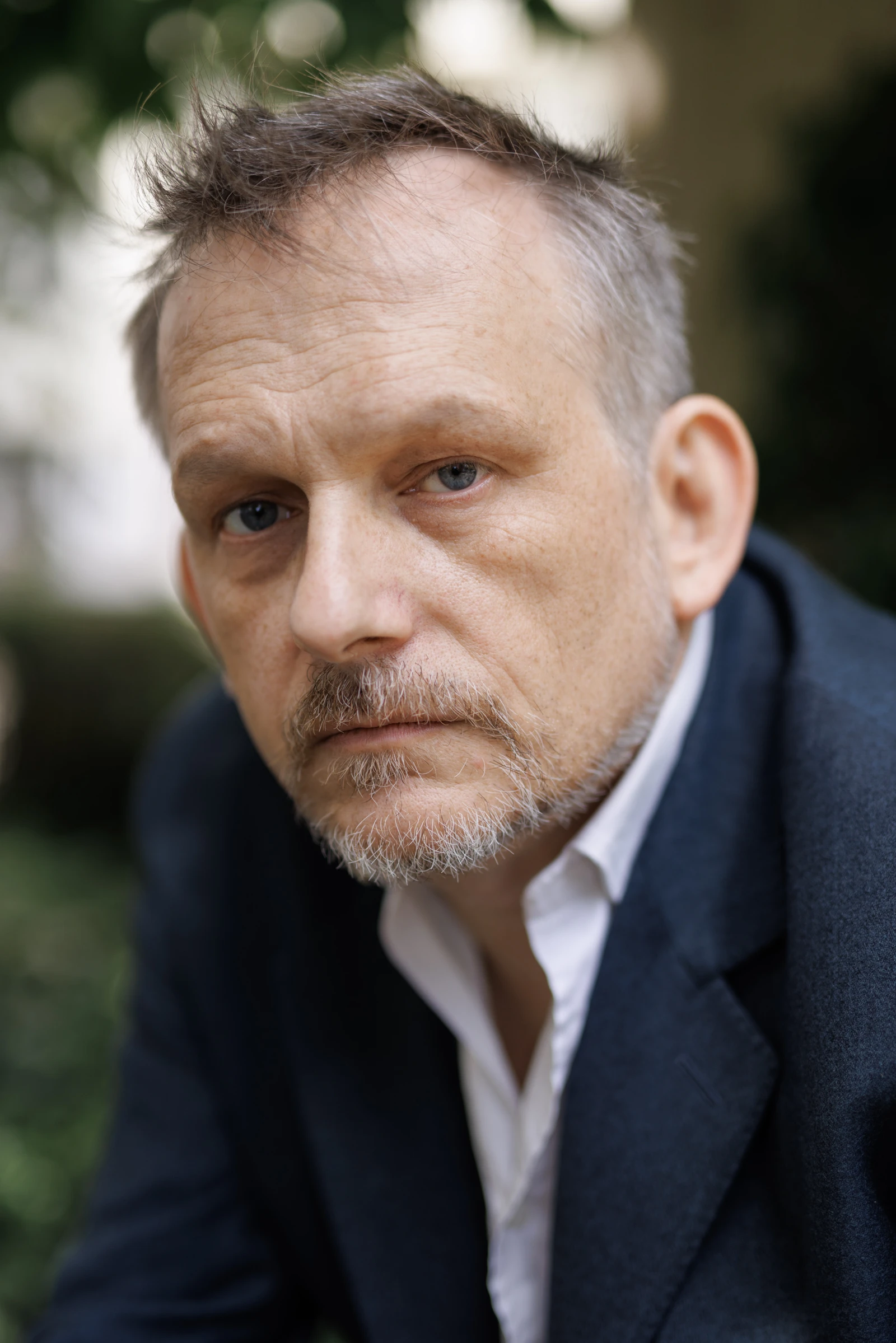Headshot photo 8